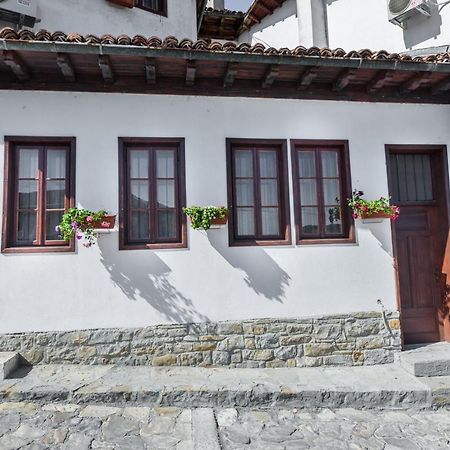 Апартамент Трапезица Veliko Tarnovo Ngoại thất bức ảnh